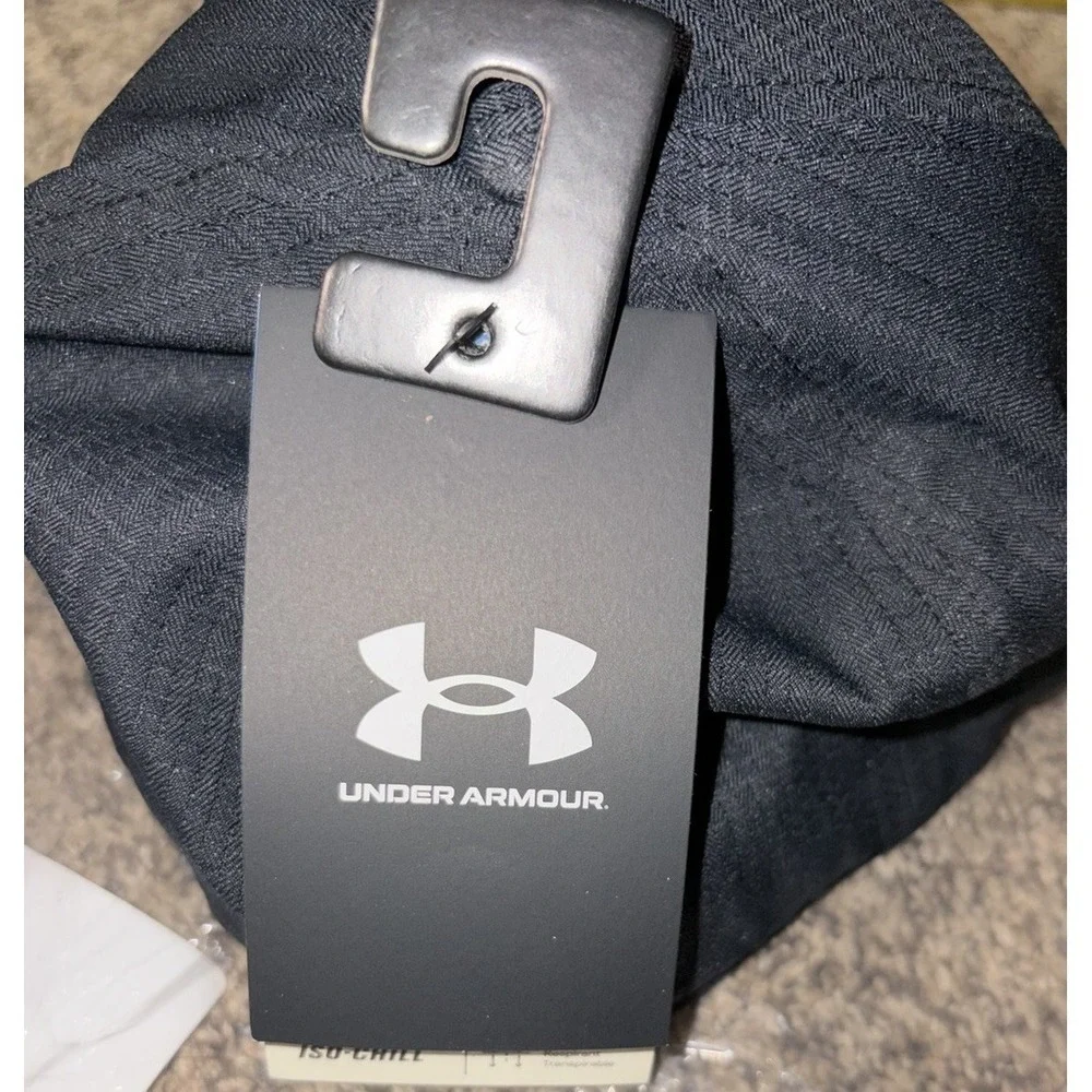 Under Armour 1383438 Iso-Chill ArmourVent Stretch Hat Black S/M NWT Mens